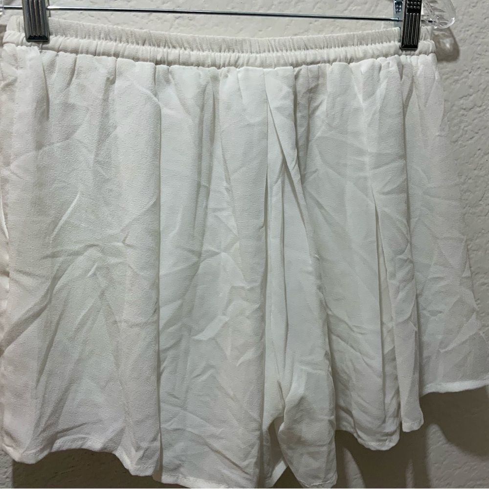 🔥Very J. Shorts 100% polyester size Large women off white drawstring New